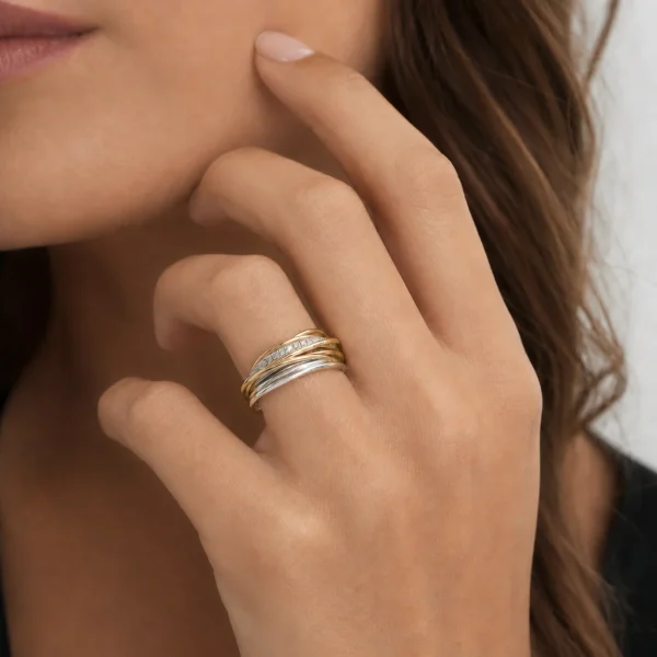 Alternative view of Anello Filodellavita Classic 13 fili in Oro Rosa / Oro Giallo 9kt, Argento 925 e 16 Diamanti Bianchi